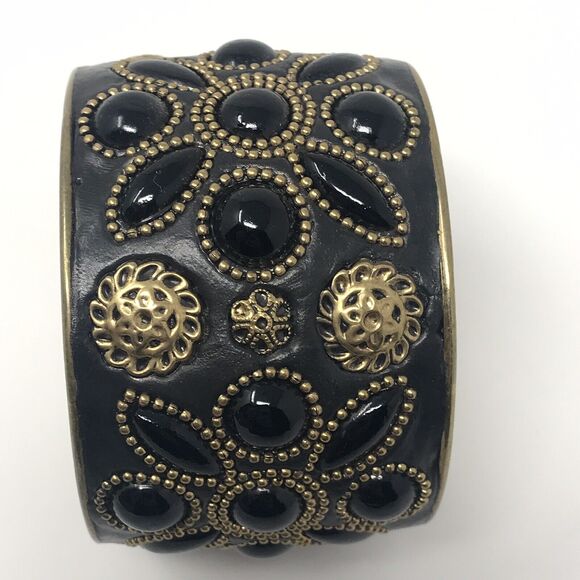 Y2K Artisan Fair Trade Women's Large Metal Floral Bracelet Cuff - Picture 4 of 6